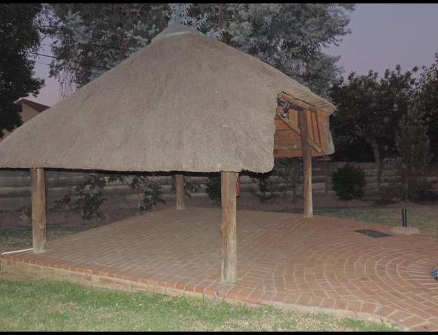 4 BEDROOM HOUSE FOR SALE IN NORKEM PARK